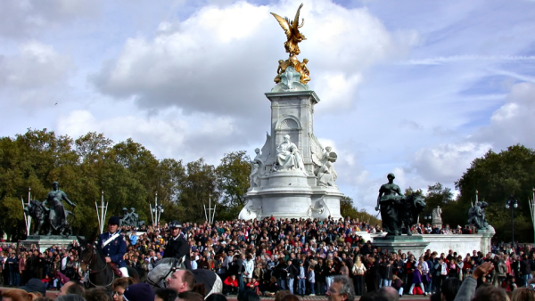 Buckingham Palace Coronation Crowds